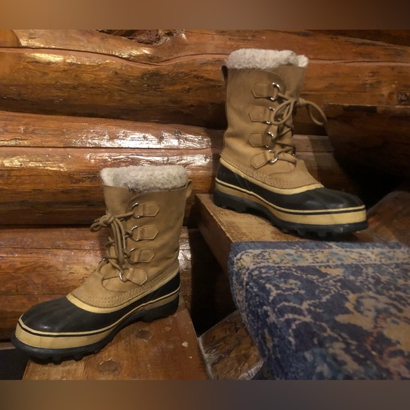 SOREL CARIBOU Snow Boots - please read - Picture 2 of 9